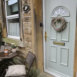 https://bell-cottage.yorkshirehotels.net