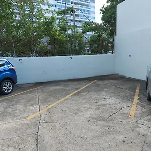 https://condado-san-juan-prime-location-5minswalk-to-beach.top-hotels-puertorico.com
